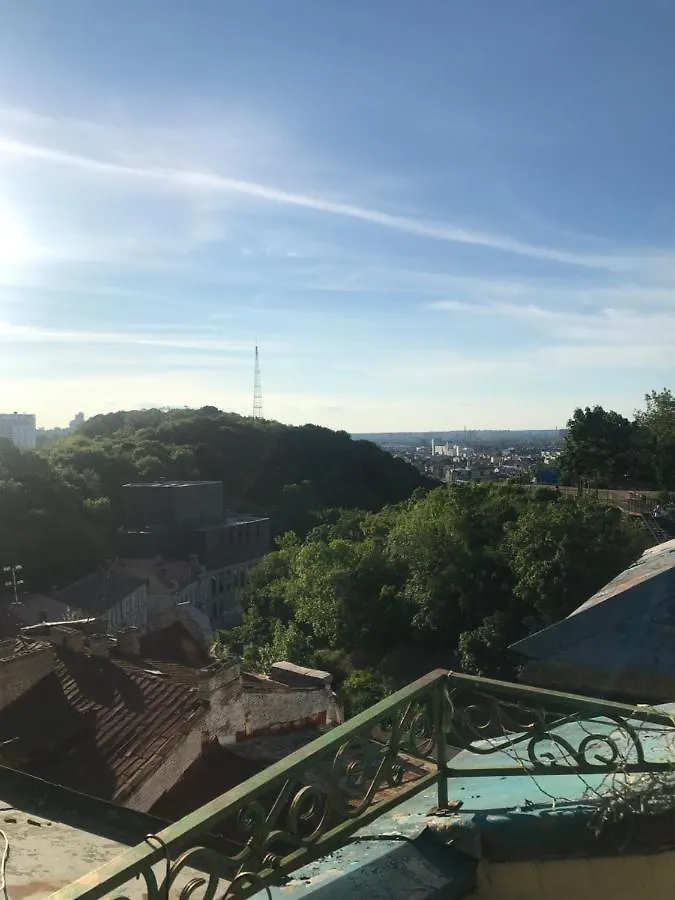 Apartahotel Андреевская Мансарда»У Амура» Kiev Ucrania